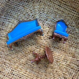 1980 Mattel The Littles Dollhouse Living Room Set Die-Cast Metal Blue Chair Sofa
